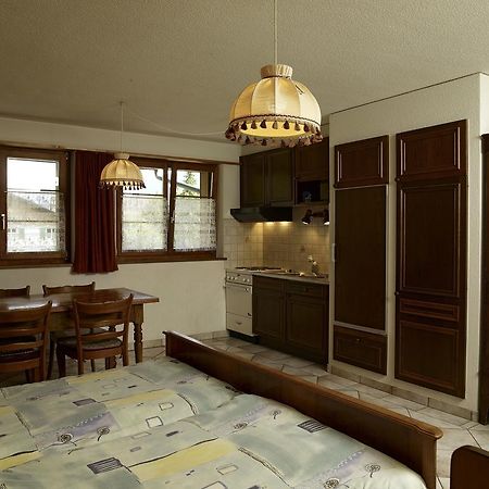 Hotel-Gite Rural A 3 Km De Delemont Courcelon Экстерьер фото