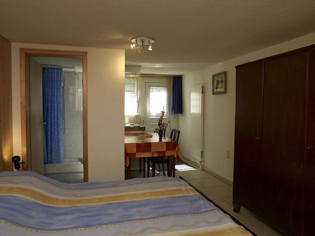 Hotel-Gite Rural A 3 Km De Delemont Courcelon Экстерьер фото