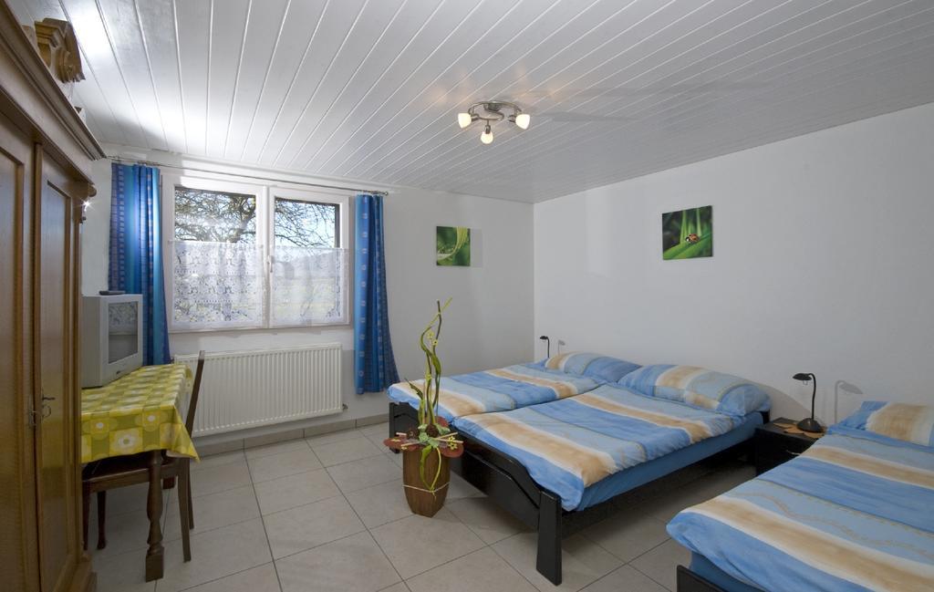Hotel-Gite Rural A 3 Km De Delemont Courcelon Экстерьер фото